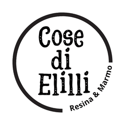 Oggetti unici, personalizzati e realizzati a mano, 
in resina epossidica o polvere di marmo.
